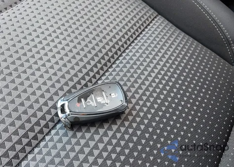 2025 Chevrolet Trax Fwd Lt z USA, uszkodzony, nr VIN KL77LHEP3SC220595